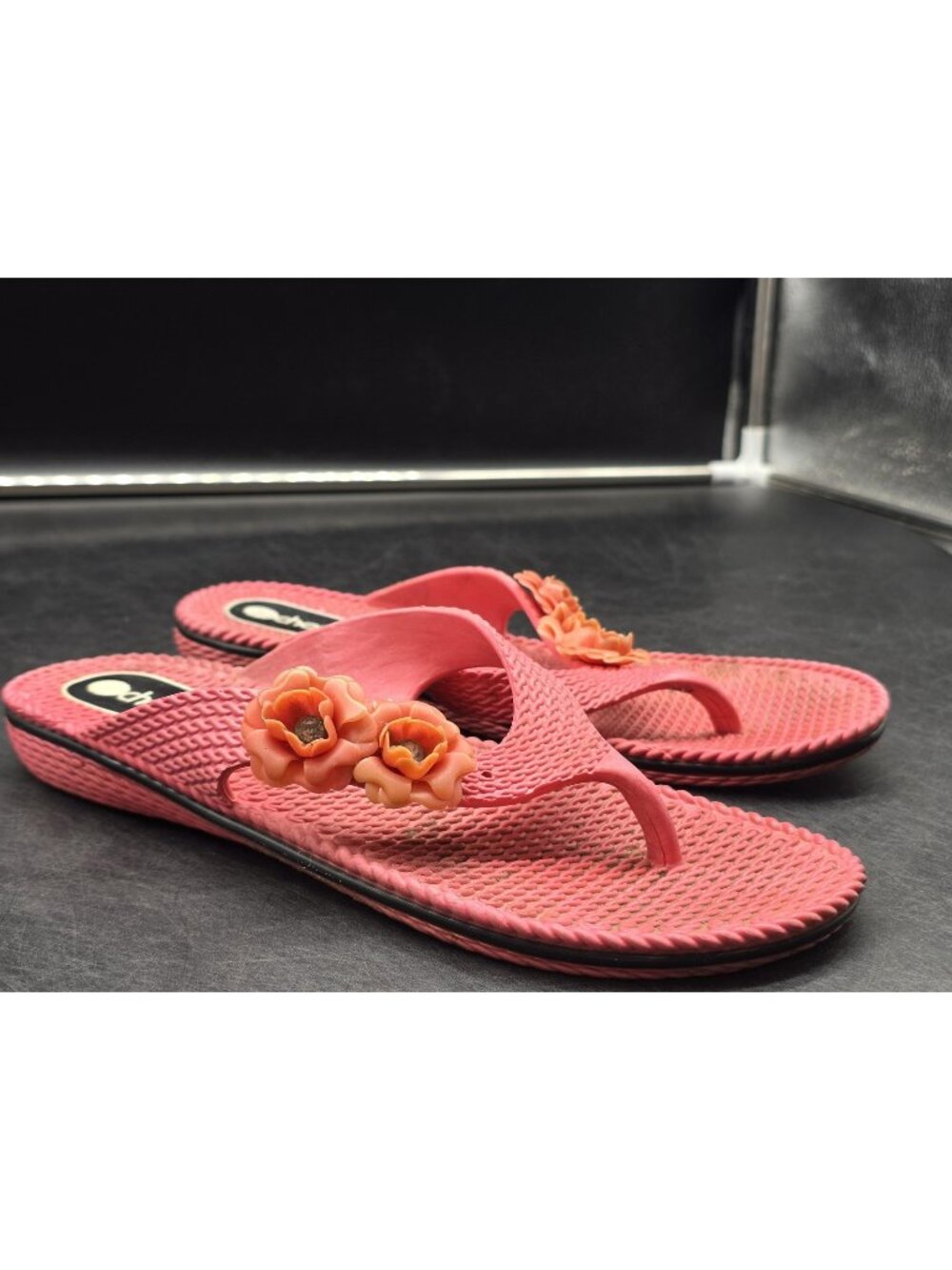 Chatties Sandals Womens Size L Pink Flower Flip Flop Damage Stains Shoes